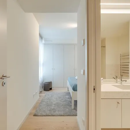 Premium Flat W/ Balcony & Pool By Hostwise 公寓 *