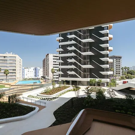 Apartman Premium Flat W/ Balcony & Pool By Hostwise Lisboa