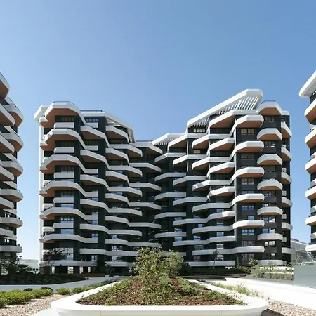 Apartment Premium Flat W/ Balcony & Pool By Hostwise Lisbon