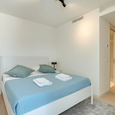 Premium Flat W/ Balcony & Pool By Hostwise Lejlighed Lisboa